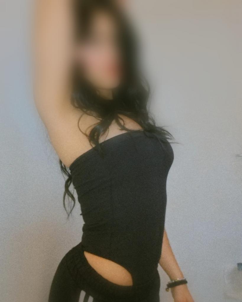 Chica busca chico en Cádiz: 