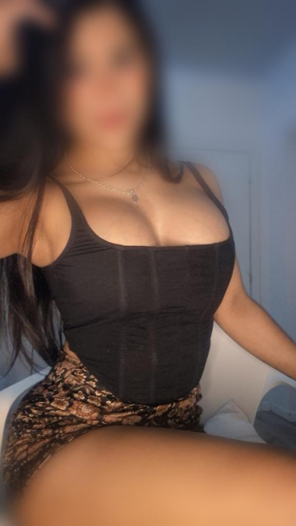 Chica busca chico en Cádiz: 