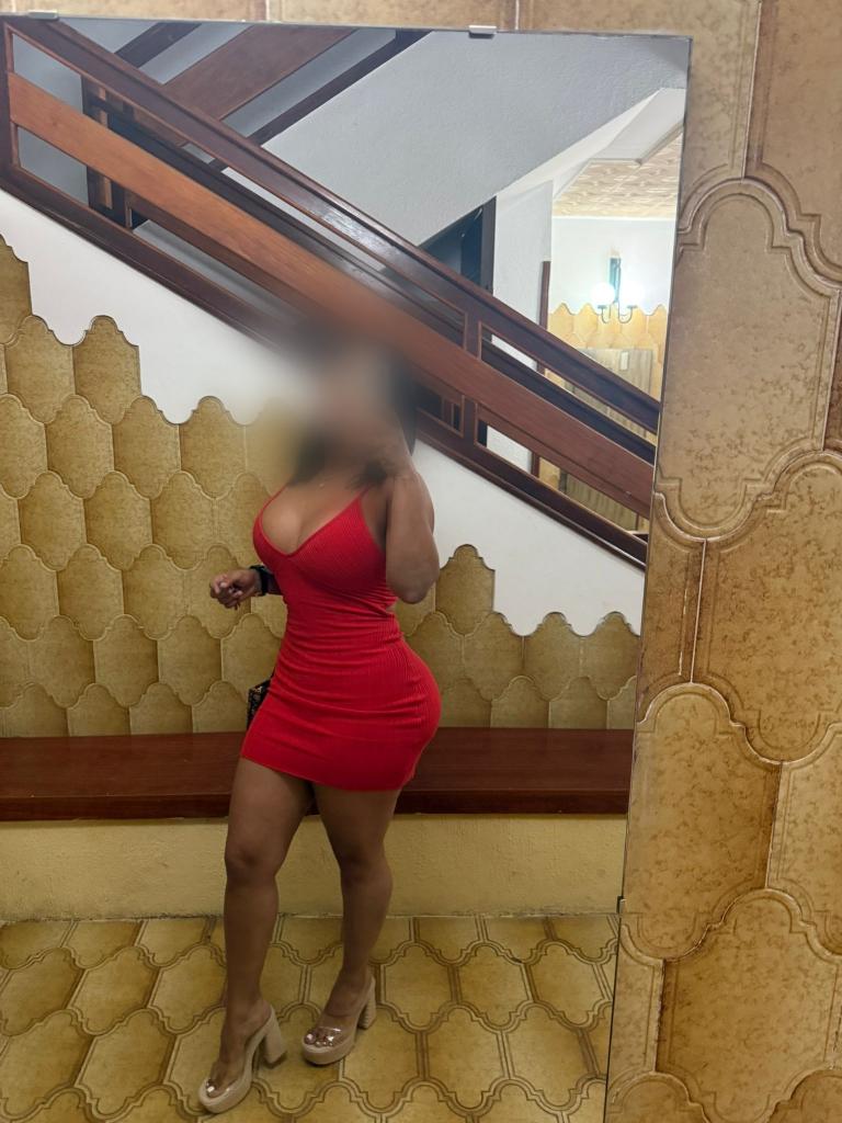Chica busca chico en Tenerife: 