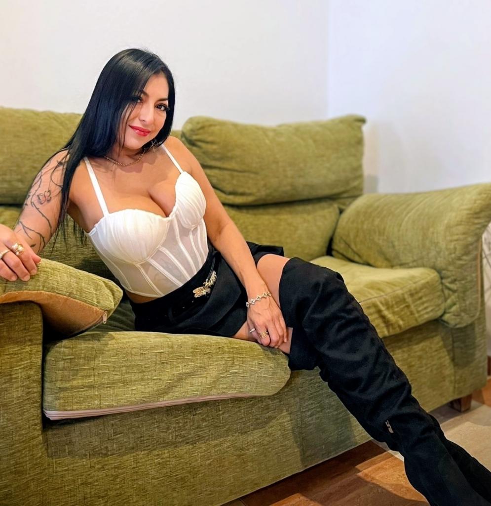 Chica busca chico en Cádiz: 