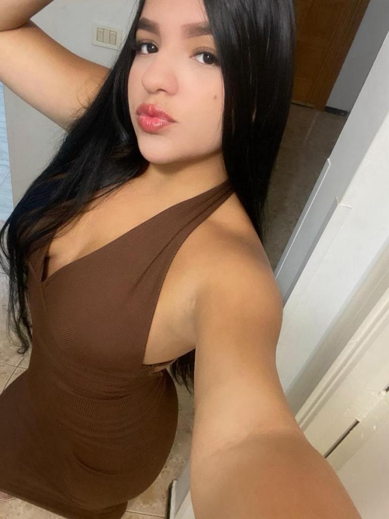Chica busca chico en Tenerife: 