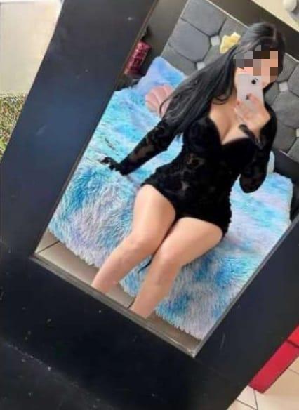 Chica busca chico en Cádiz: 
