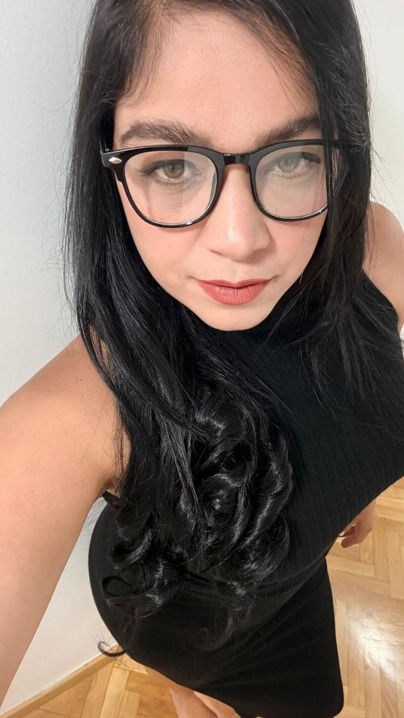 Chica busca chico en Zaragoza: Chica busca chico