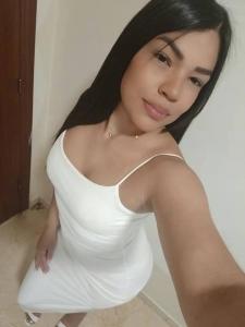 641432241: Chica busca chico en Sevilla