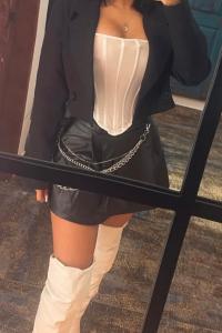 607210931: Chica busca chico en Gerona