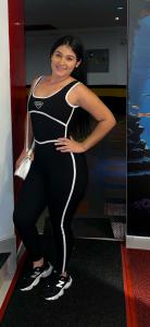 664377893: Chica busca chico en Sevilla