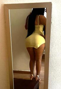 673571399: Chica busca chico en Madrid