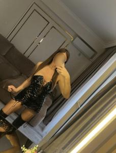 631277428: Chica busca chico en La Coruña