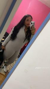 722821438: Chica busca chico en Ibiza