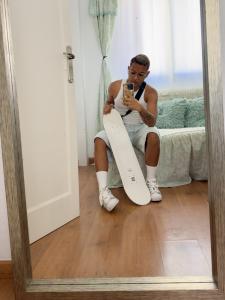 643695984: Chico busca chica en Málaga