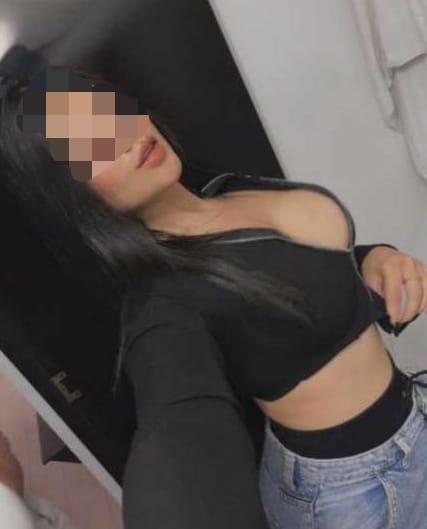 Chica busca chico en Cádiz: 