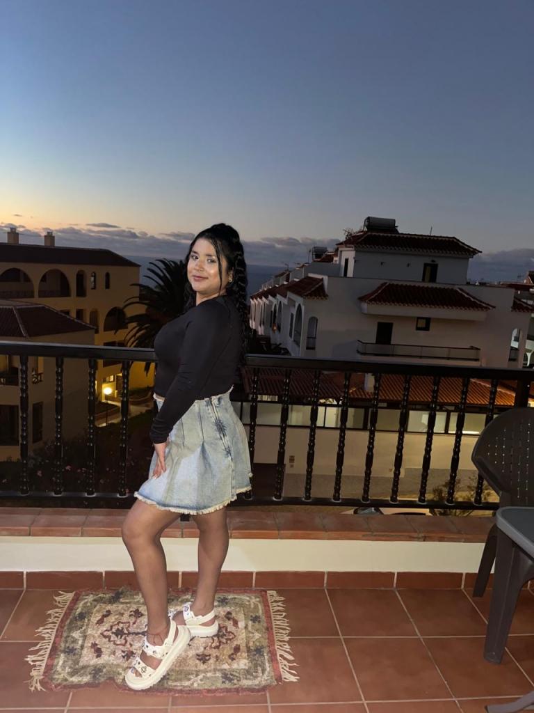 Chica busca chico en Tenerife: 
