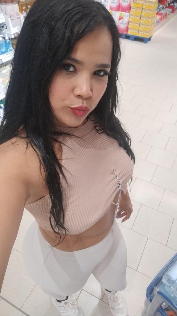 Chica busca chico en Almería: 
