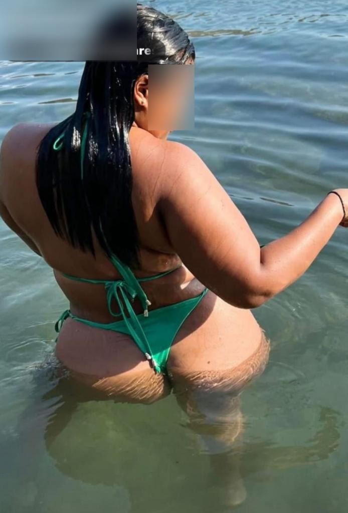 Chica busca chico en Granada: 