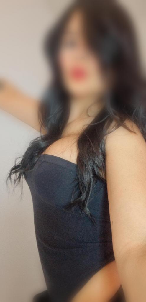 Chica busca chico en Cádiz: 