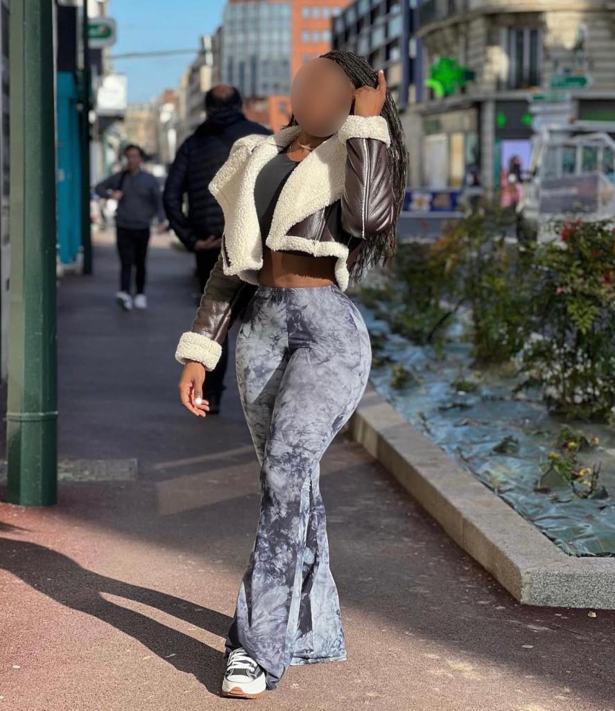 Chica busca chico en La Coruña: 