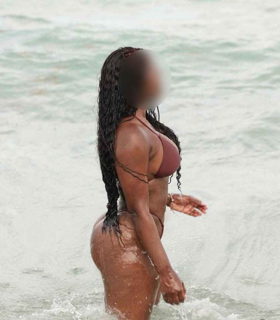 Chica busca chico en La Coruña: 