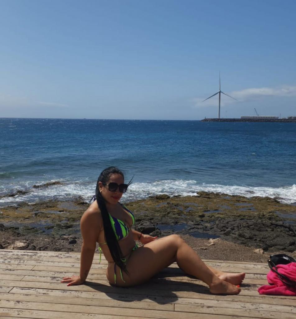 Chica busca chico en Tenerife: 