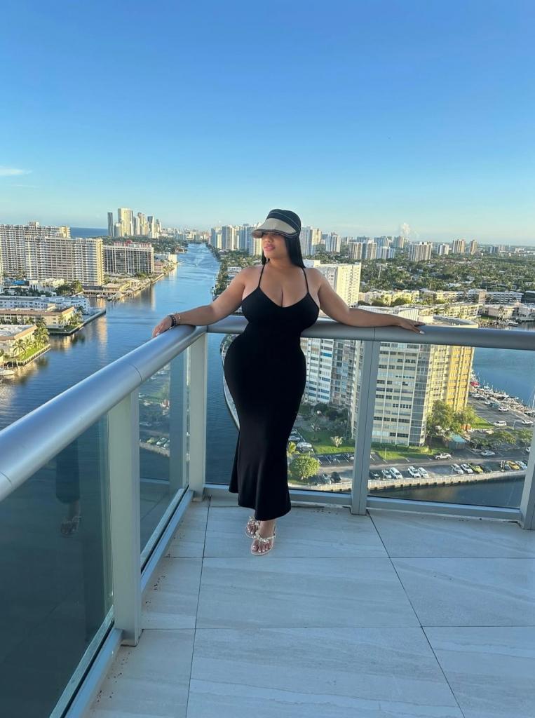 613607040: Chica busca chico en Málaga