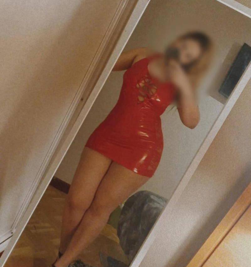 Chica busca chico en La Coruña: 