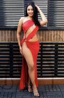 613817794: Chica busca chico en Barcelona