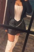 607210931: Chica busca chico en Gerona