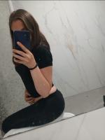 637906855: Chica busca chico en Sevilla