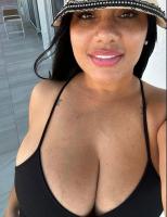 613607040: Chica busca chico en Málaga