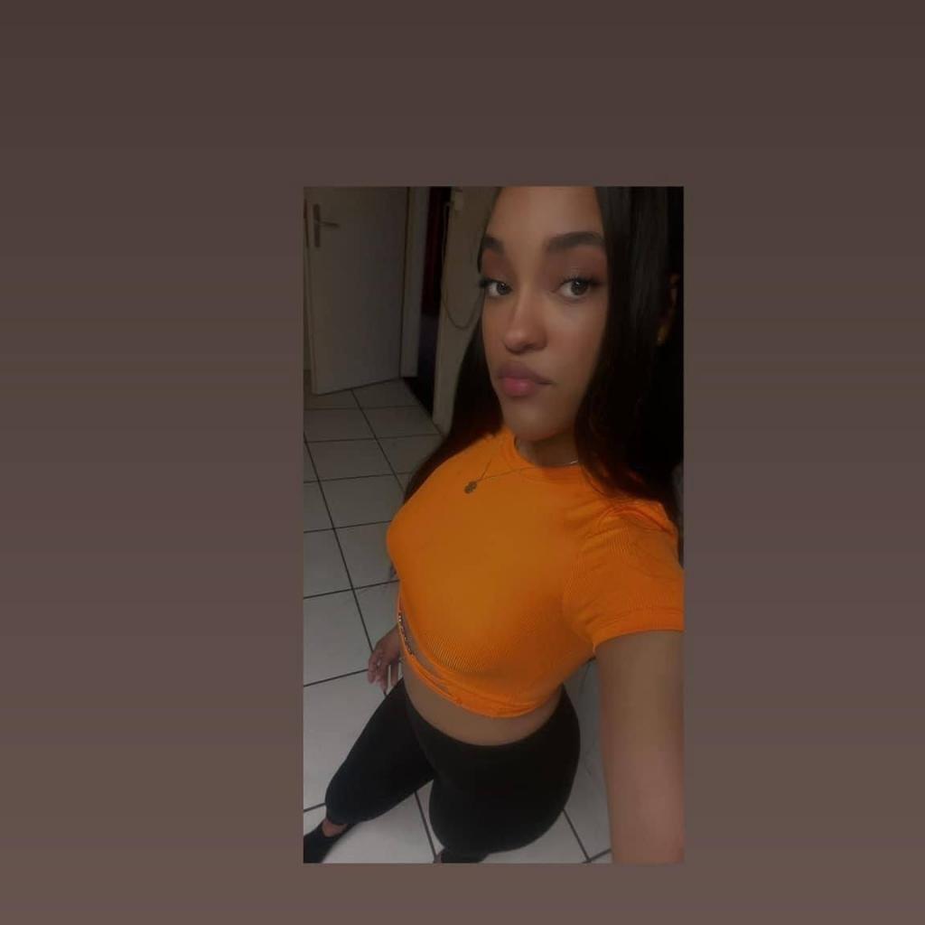 Chica busca chico en La Coruña: 