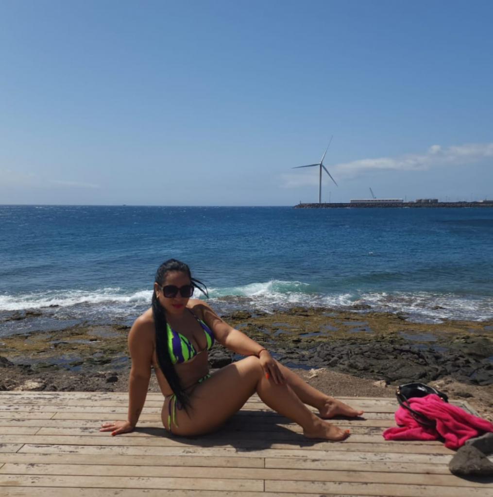 Chica busca chico en Tenerife: 