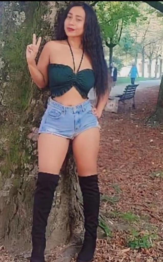 Chica busca chico en Almería: 