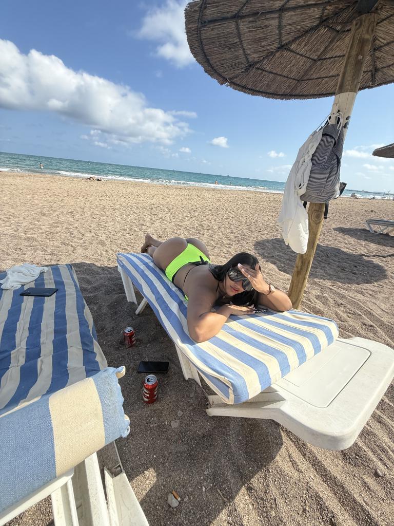 Chica busca chico en Castellón: 