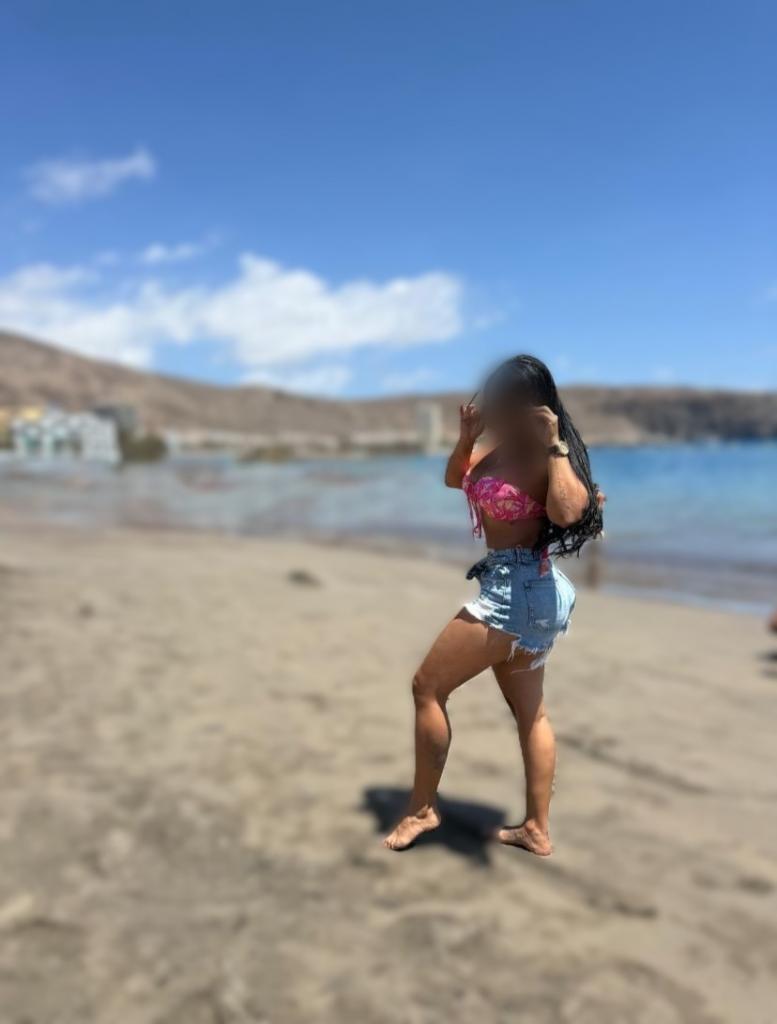 Chica busca chico en Tenerife: 