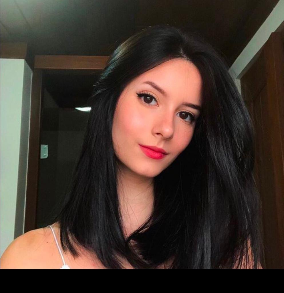 632989329: Chica busca chico en Madrid