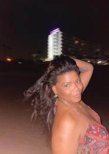 631013164: Chica busca chico en Valencia