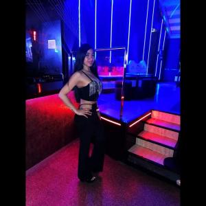 612574821: Chica busca chico en Valencia