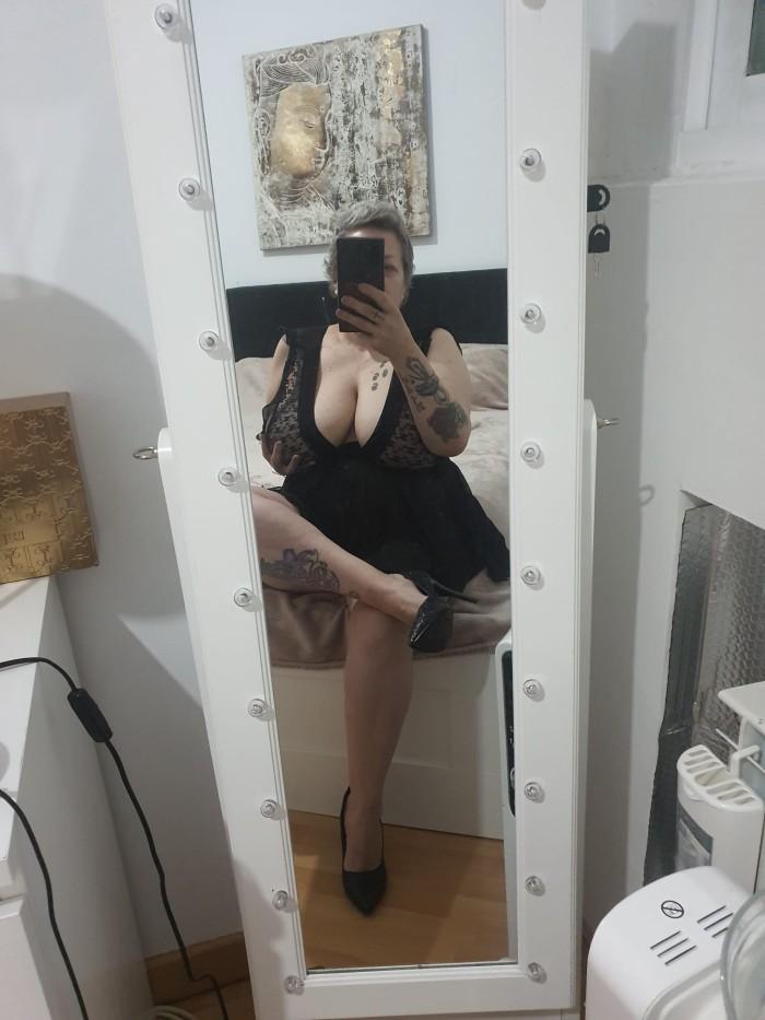 Chica busca chico en Madrid: Chica busca chico