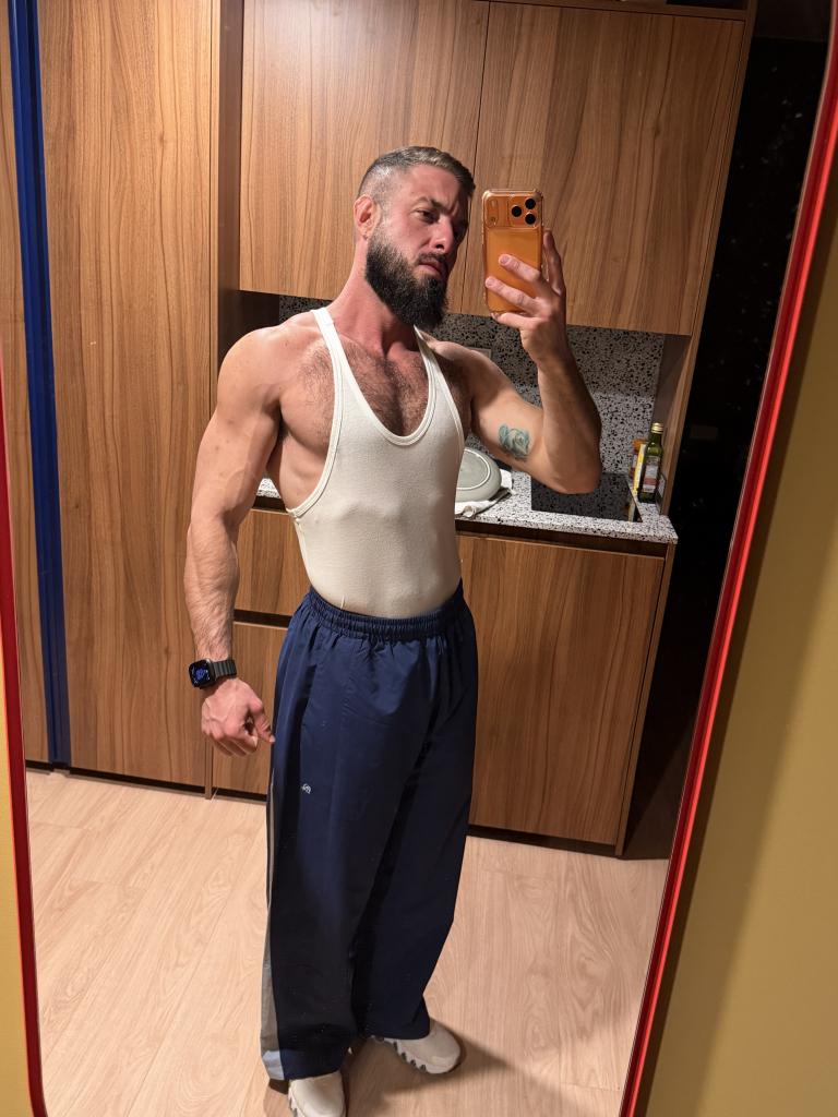 641923851: Chico busca chica en Madrid