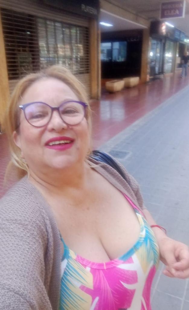 Chica busca chico en Alicante: 