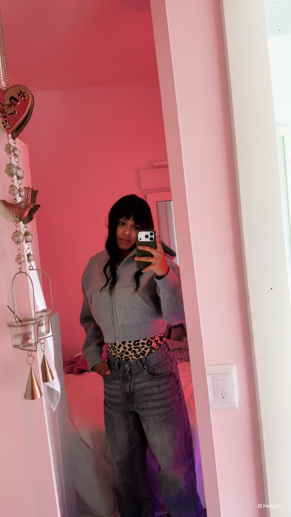 643087220: Transexual en Pontevedra