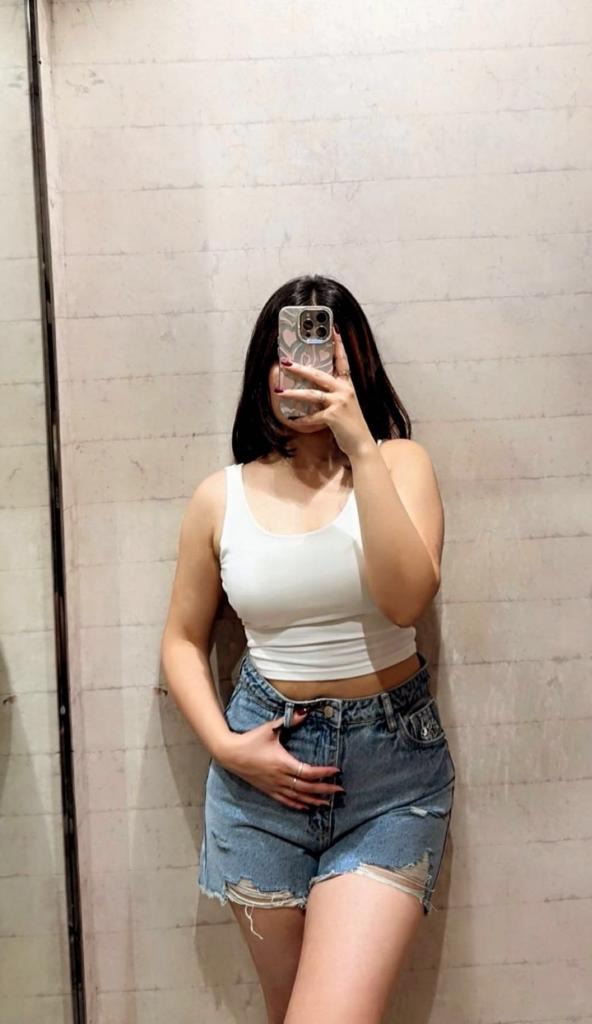 631212000: Chica busca chico en León