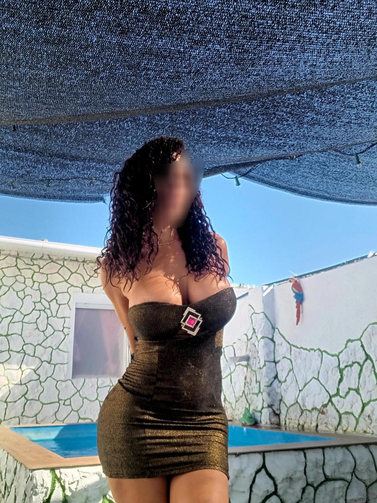 Chica busca chico en Cádiz: 
