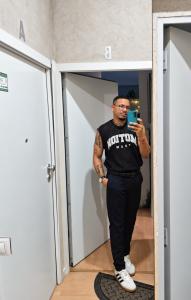 615311591: Chico busca chica en Madrid