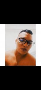 745049518: Chico busca chica en Valencia