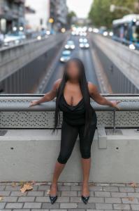 632435958: Chica busca chico en Madrid