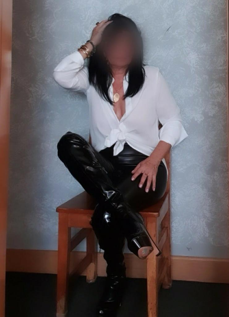 641189908: Chica busca chico en Guipúzcoa