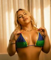 642330904: Chica busca chico en Barcelona
