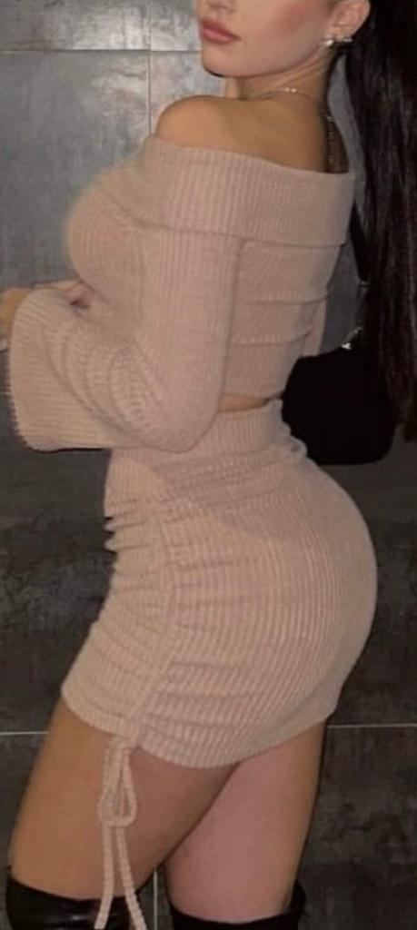 744752665: Chica busca chico en Alicante