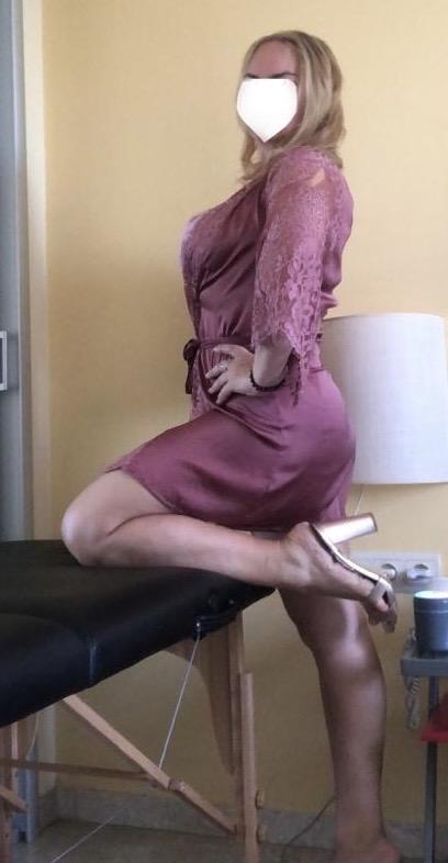 622466913: Chica busca chico en Sevilla