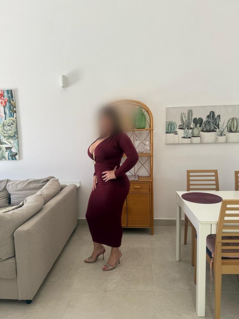 Chica busca chico en Sevilla: 